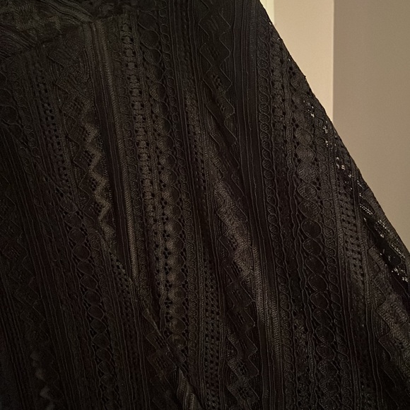 Black dress - Picture 2 of 4